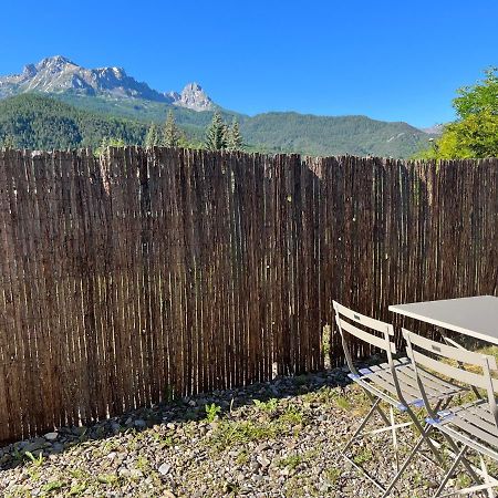 Апартаменти Barcelonnette Location Avec Jardin Екстер'єр фото